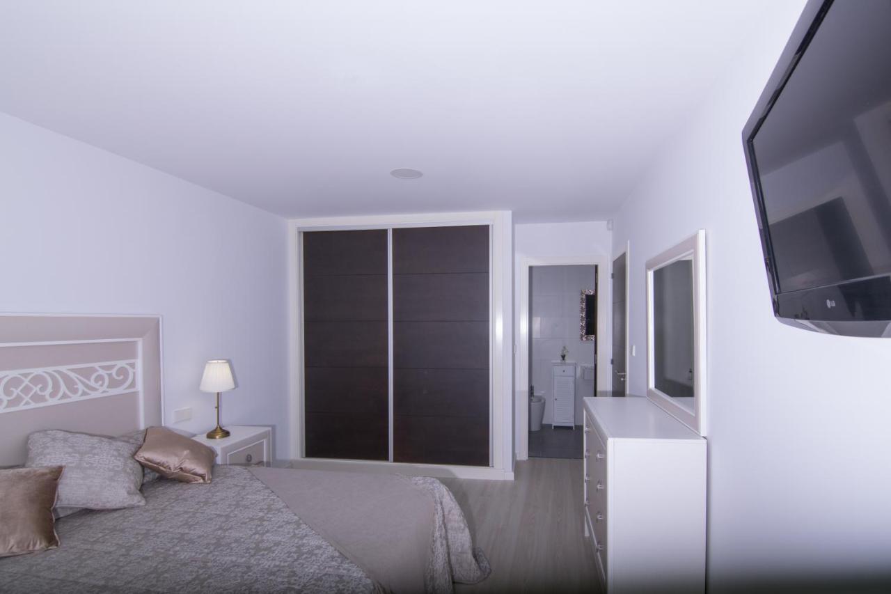 Apartamento En La Playa Appartement Ribeira Buitenkant foto